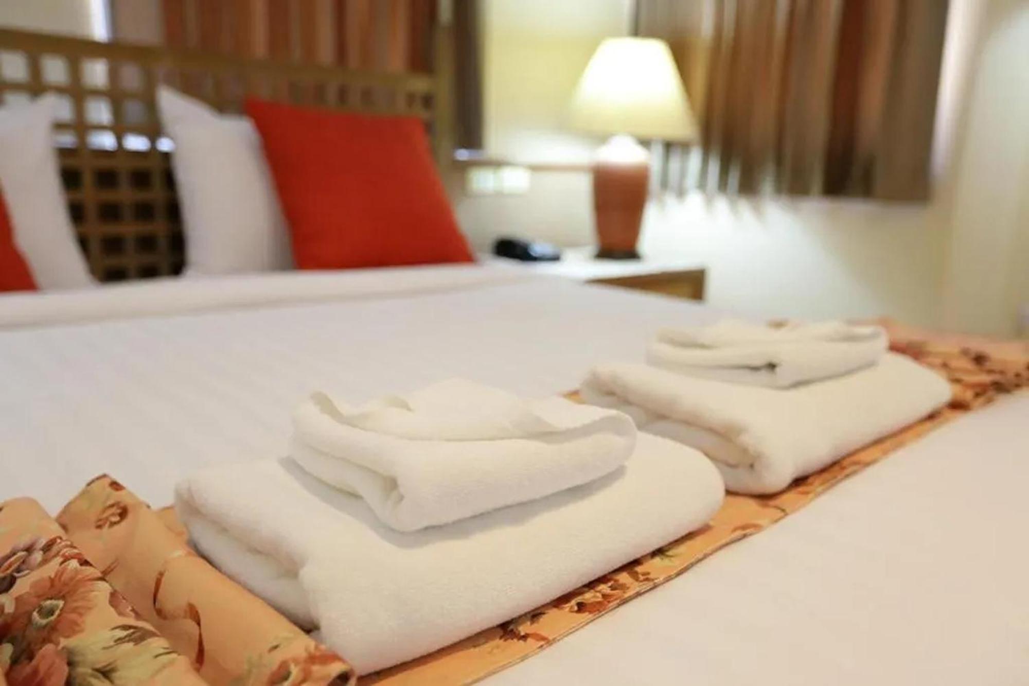 Pin Hotel Lampang Extérieur photo