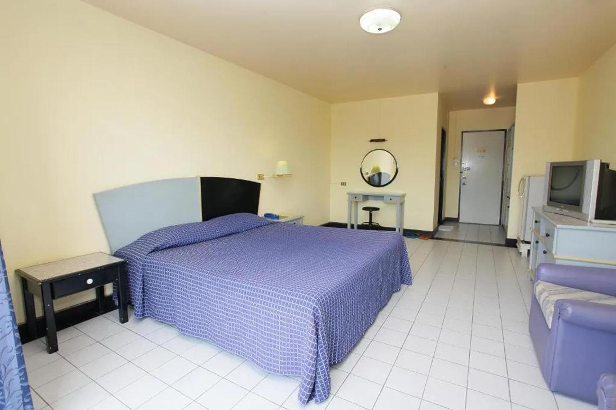Pin Hotel Lampang Extérieur photo