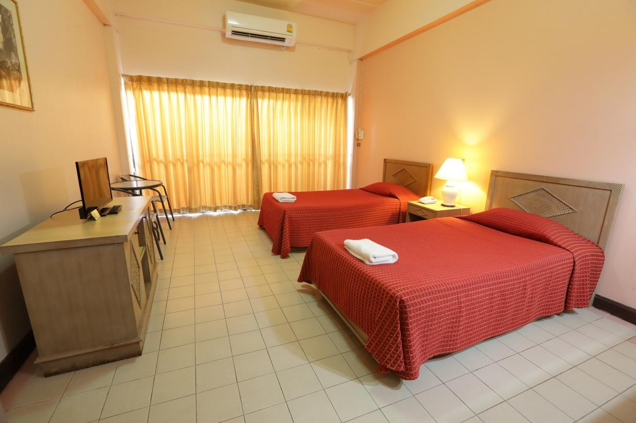 Pin Hotel Lampang Extérieur photo