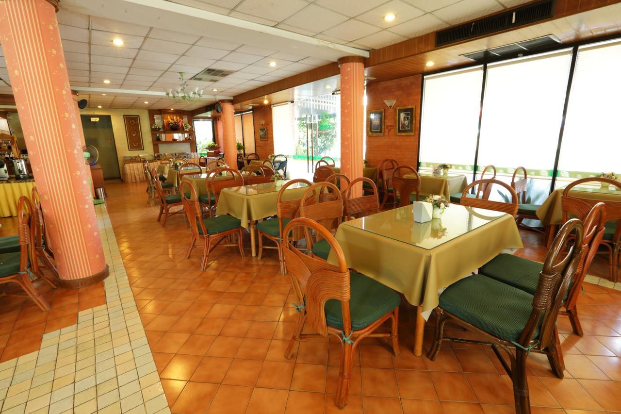 Pin Hotel Lampang Extérieur photo