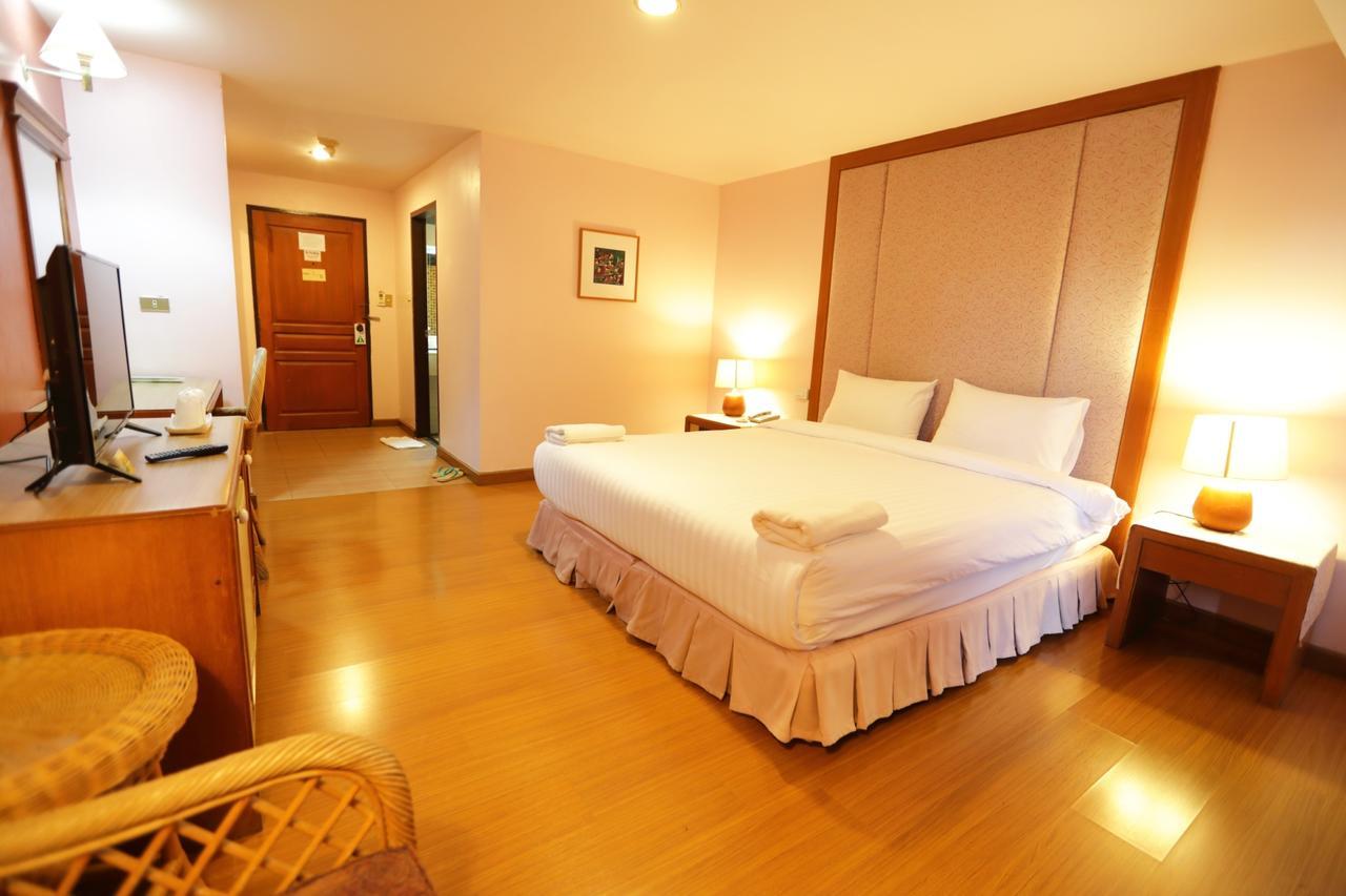 Pin Hotel Lampang Extérieur photo