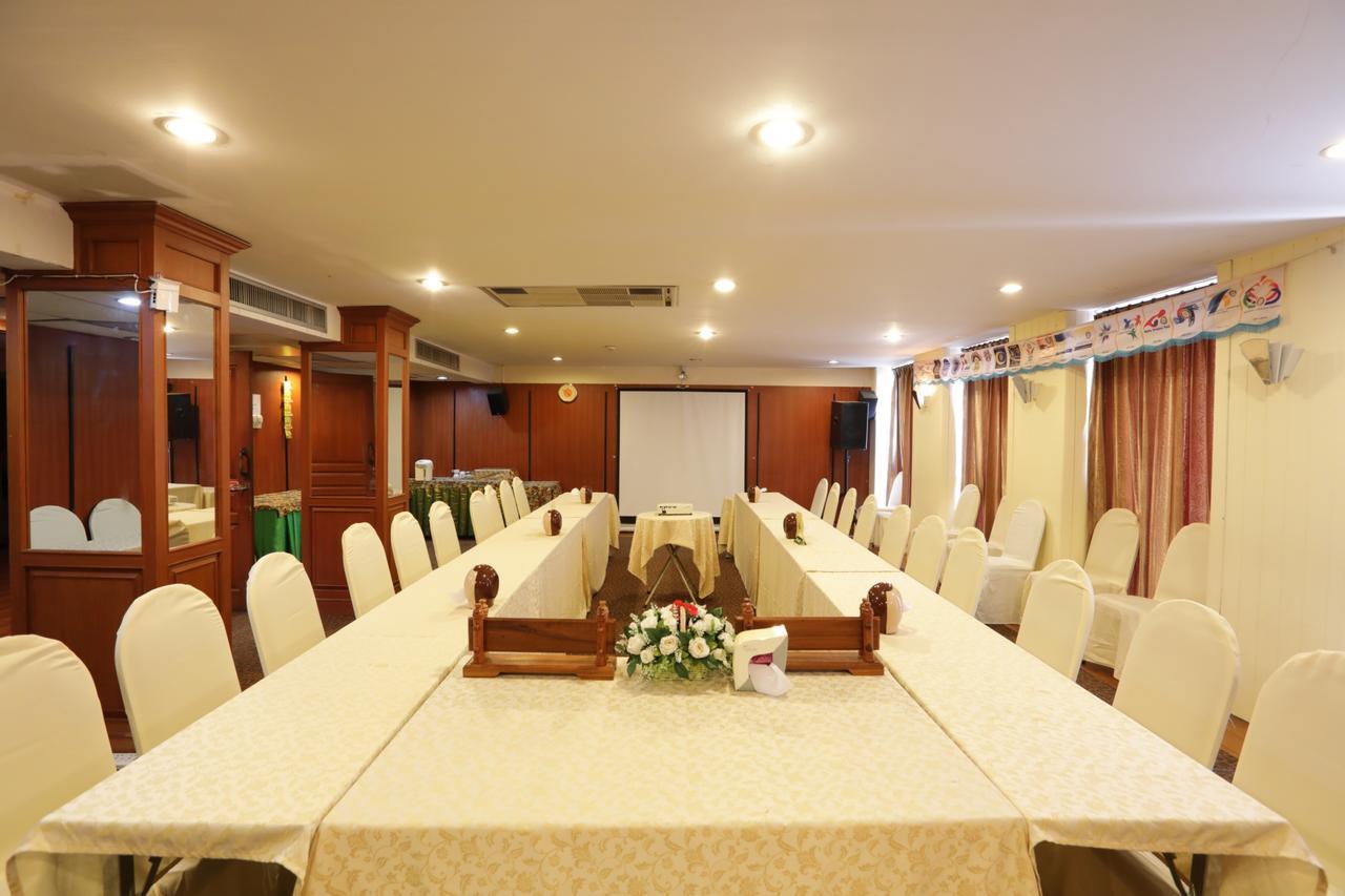 Pin Hotel Lampang Extérieur photo