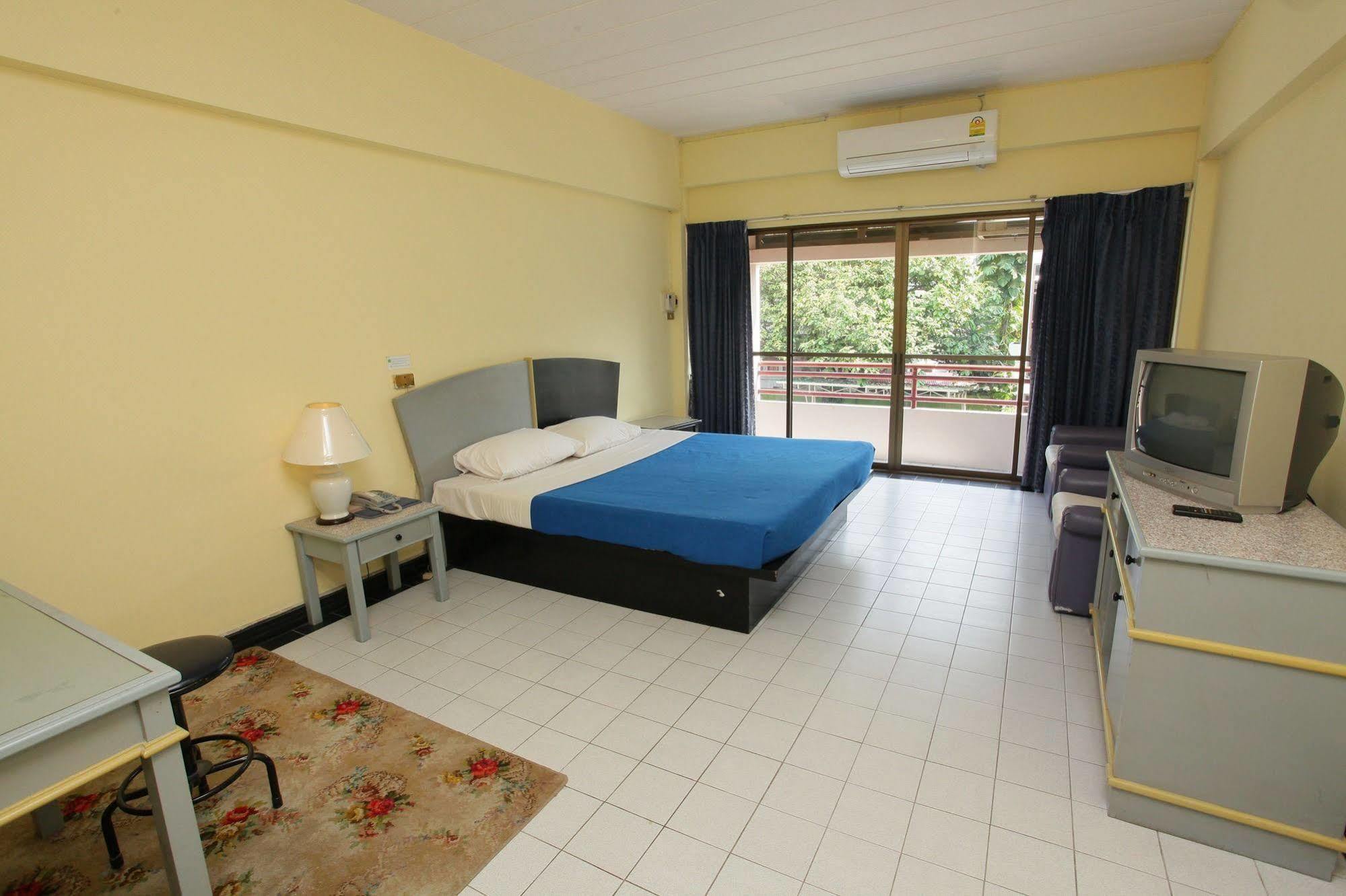 Pin Hotel Lampang Extérieur photo