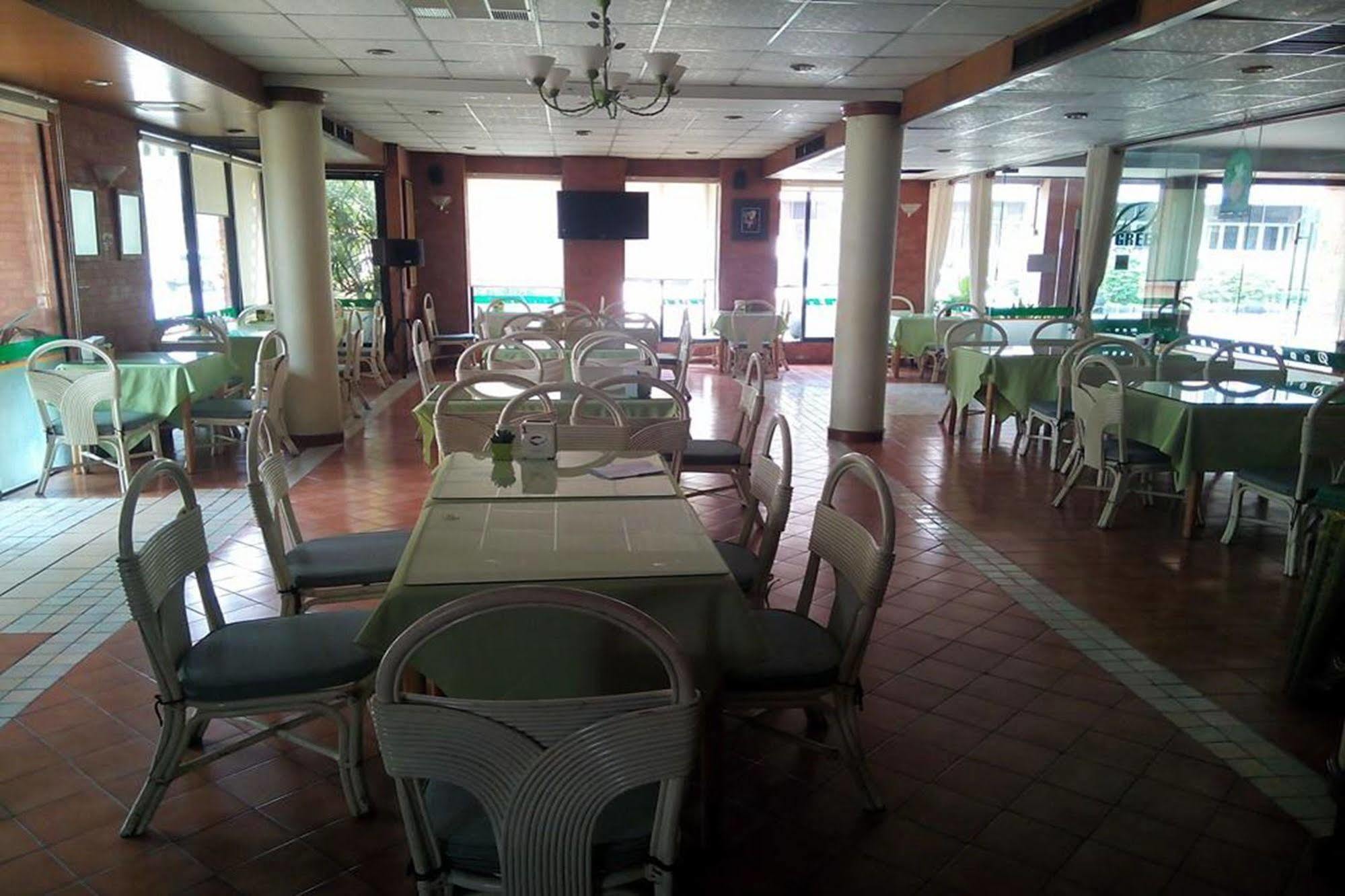 Pin Hotel Lampang Extérieur photo